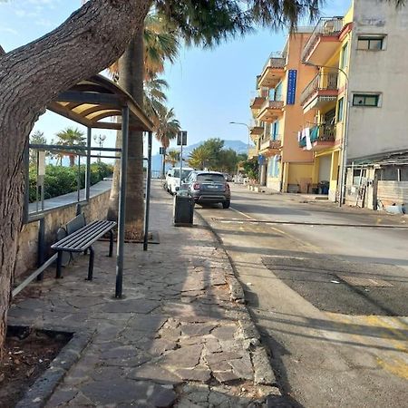 Апартаменти Taormina Spiaggia Casa Sole Mare Da Annalisa Маццео Екстер'єр фото